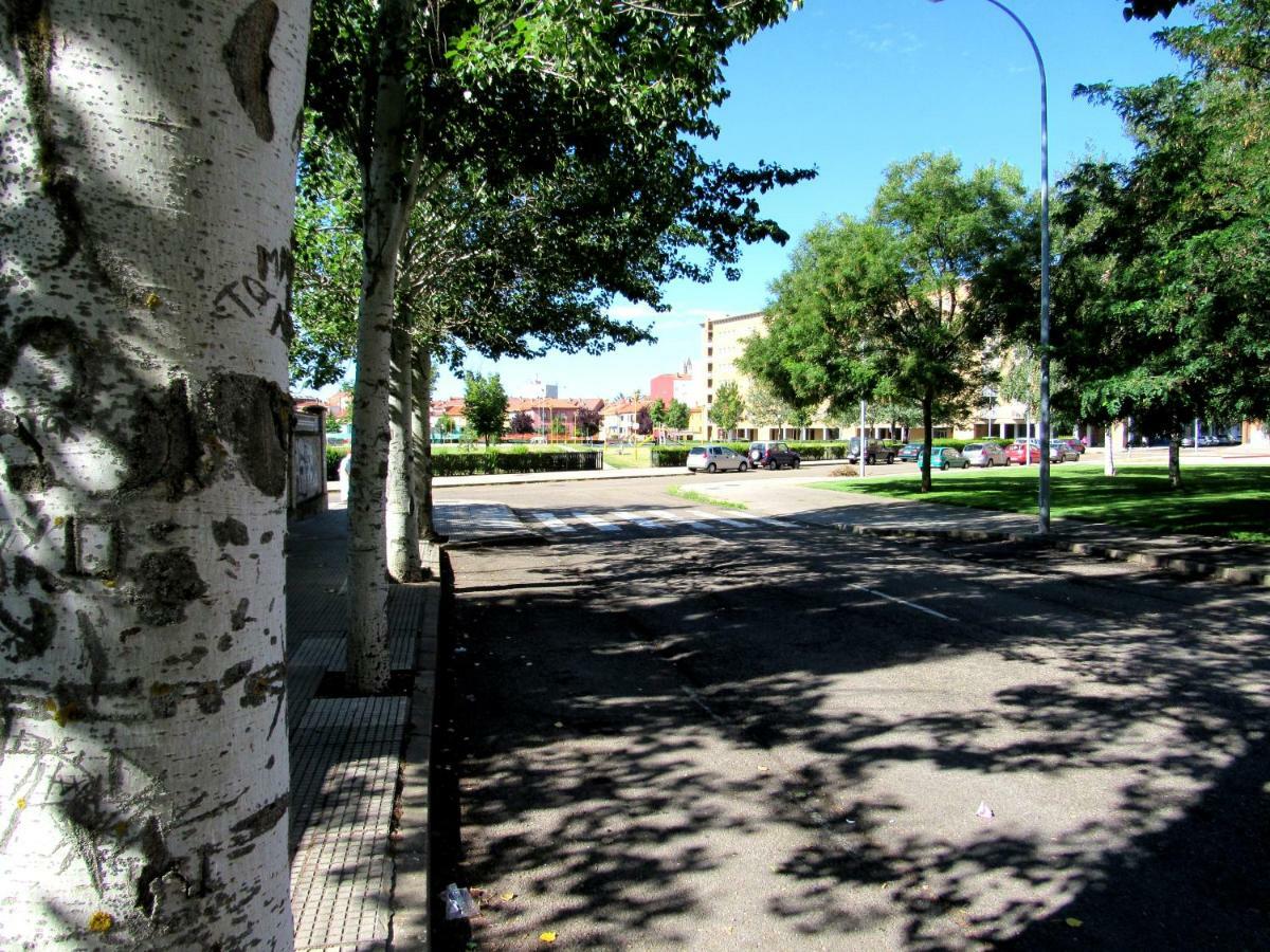 Www Parques De La Catedral Travel Com Parking Privado Gratis Leilighet León Eksteriør bilde